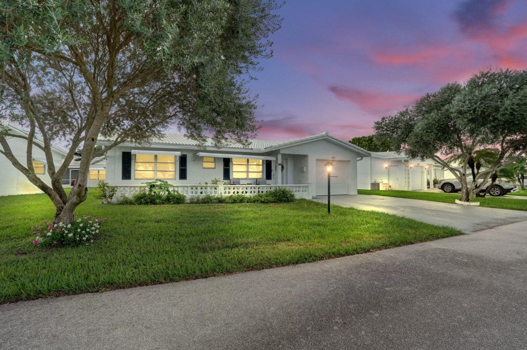 Photo of 2012 SW 18TH Drive, Boynton Beach, FL 33426 (MLS # B26087468)