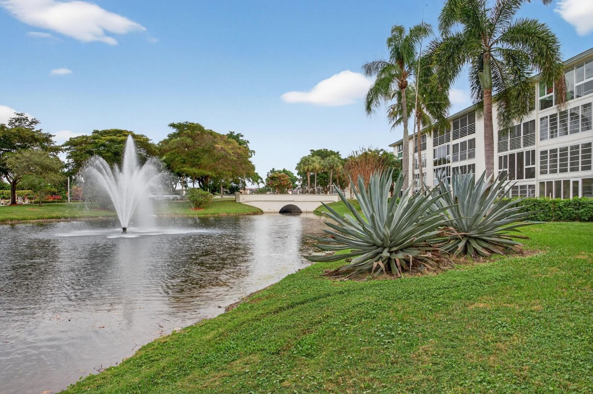 WYNMOOR GOLF VILLAGE - Residential