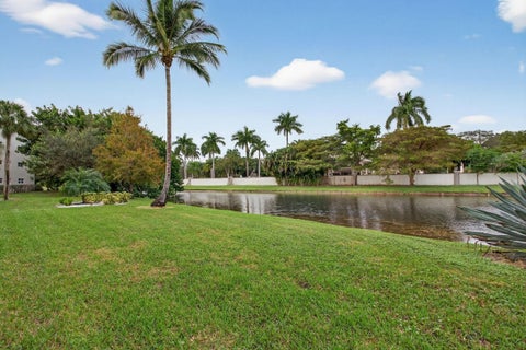 Tiny photo for 2501 Antigua Terrace #D1, Coconut Creek, FL 33066 (MLS # F10545581)