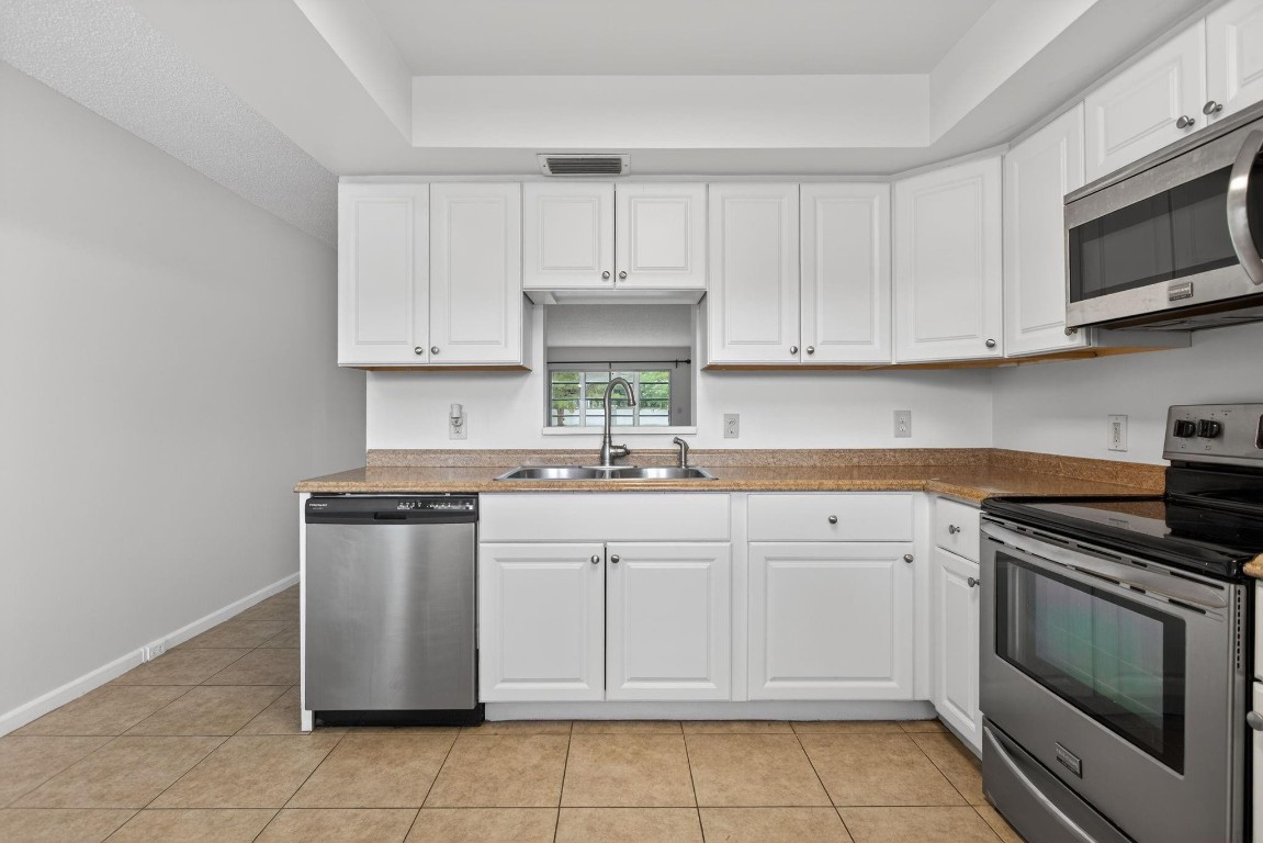 WYNMOOR GOLF VILLAGE - Residential