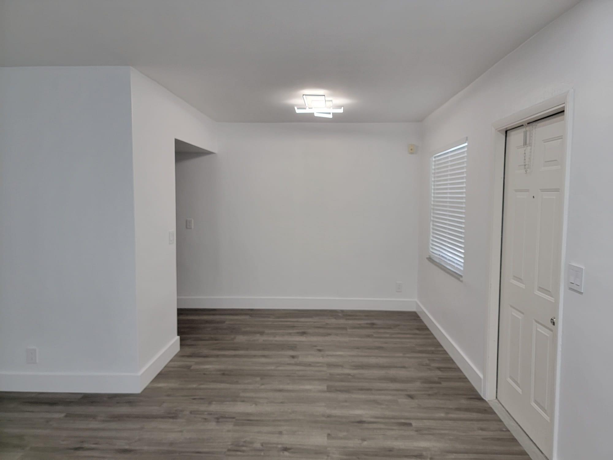 2100 Diana Dr 310, Hallandale Beach, FL, 33009/$469,000 2 2100 Diana Dr 310