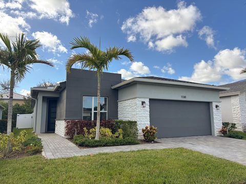 A home in Port St Lucie