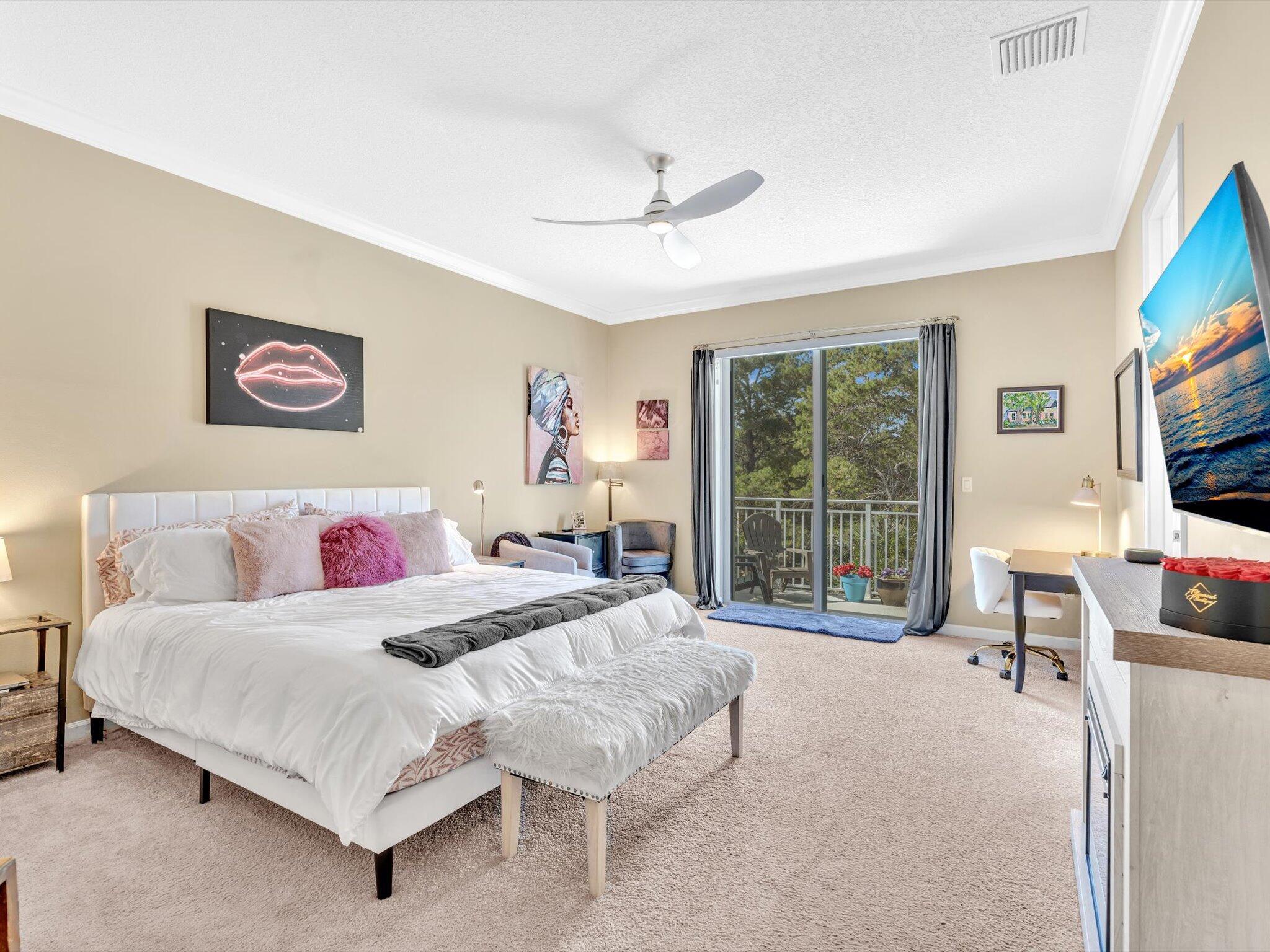 CENTRA BLUE LAKE TOWNHOME - Residential