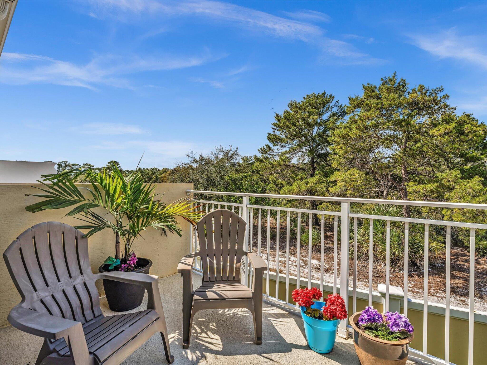 CENTRA BLUE LAKE TOWNHOME - Residential