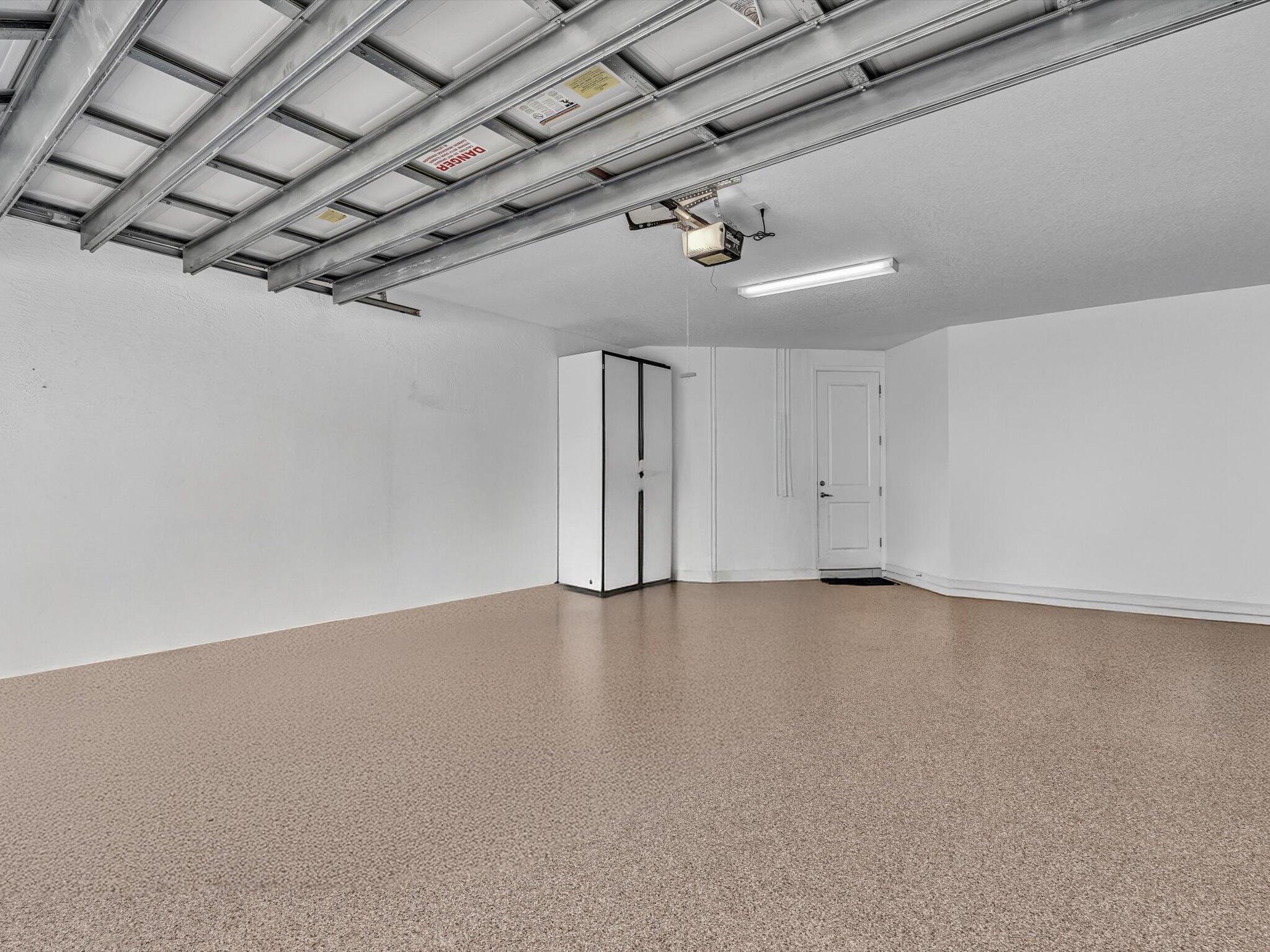 CENTRA BLUE LAKE TOWNHOME - Residential