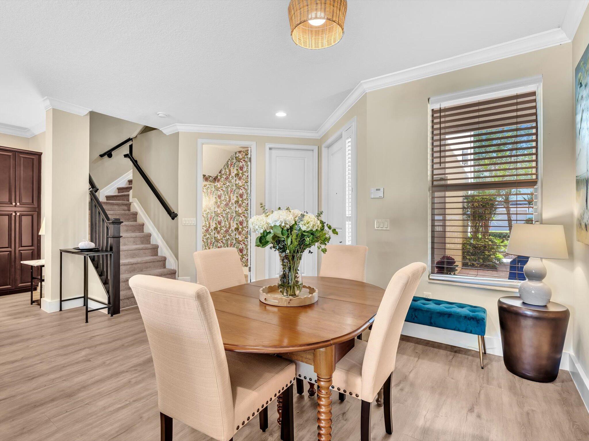 CENTRA BLUE LAKE TOWNHOME - Residential