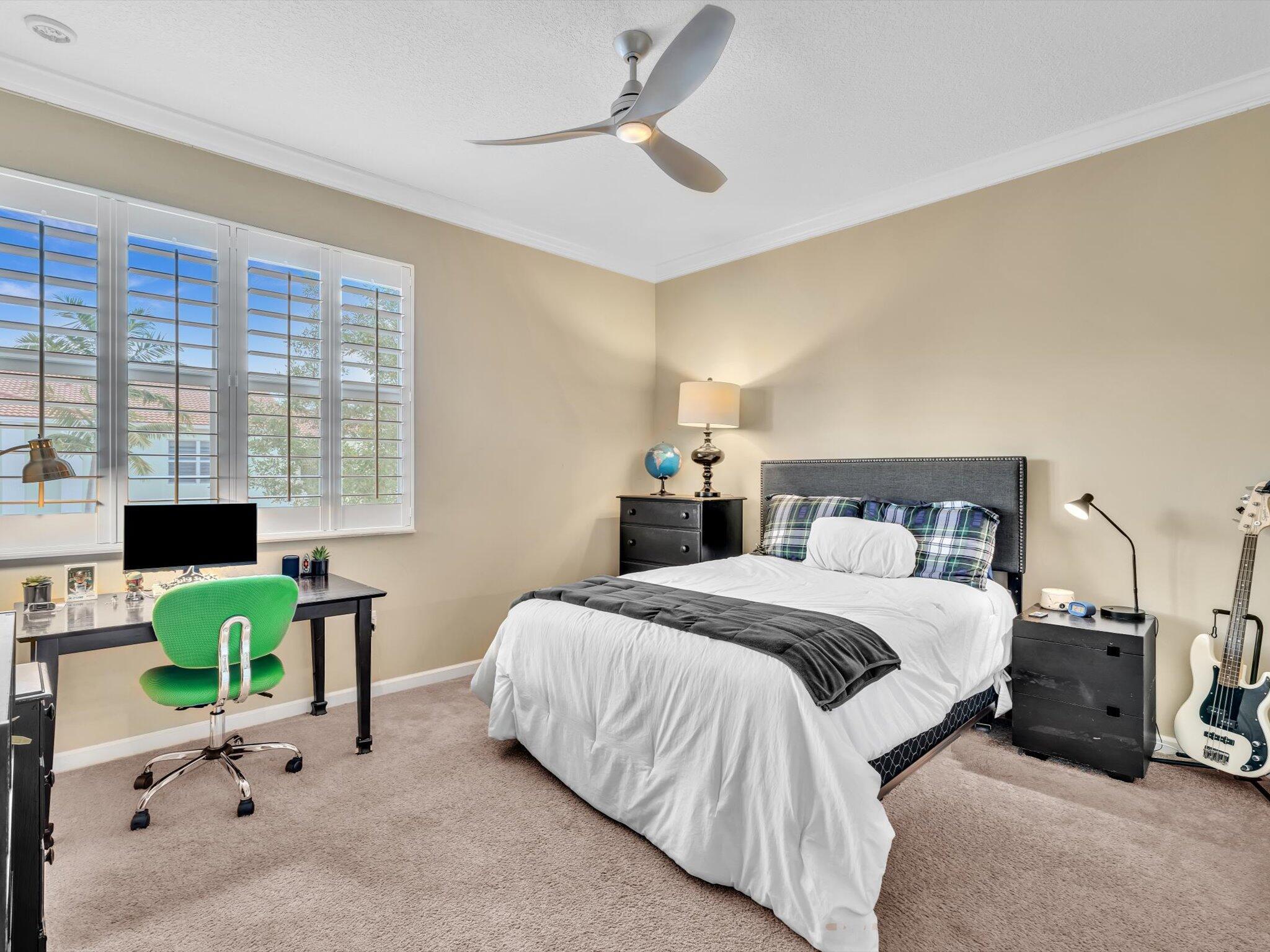 CENTRA BLUE LAKE TOWNHOME - Residential
