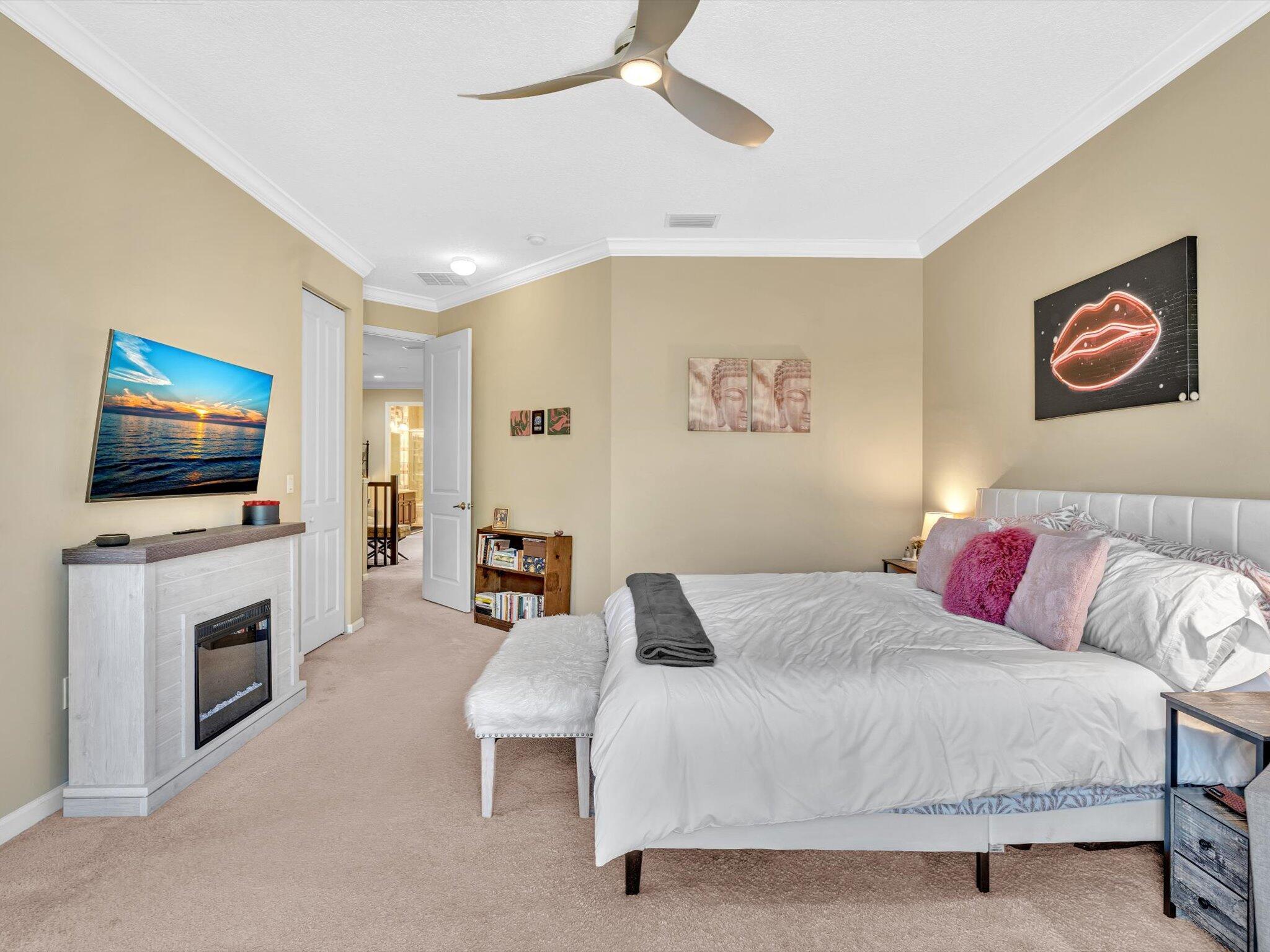CENTRA BLUE LAKE TOWNHOME - Residential