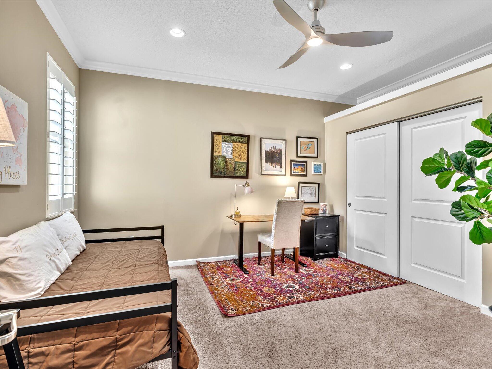 CENTRA BLUE LAKE TOWNHOME - Residential