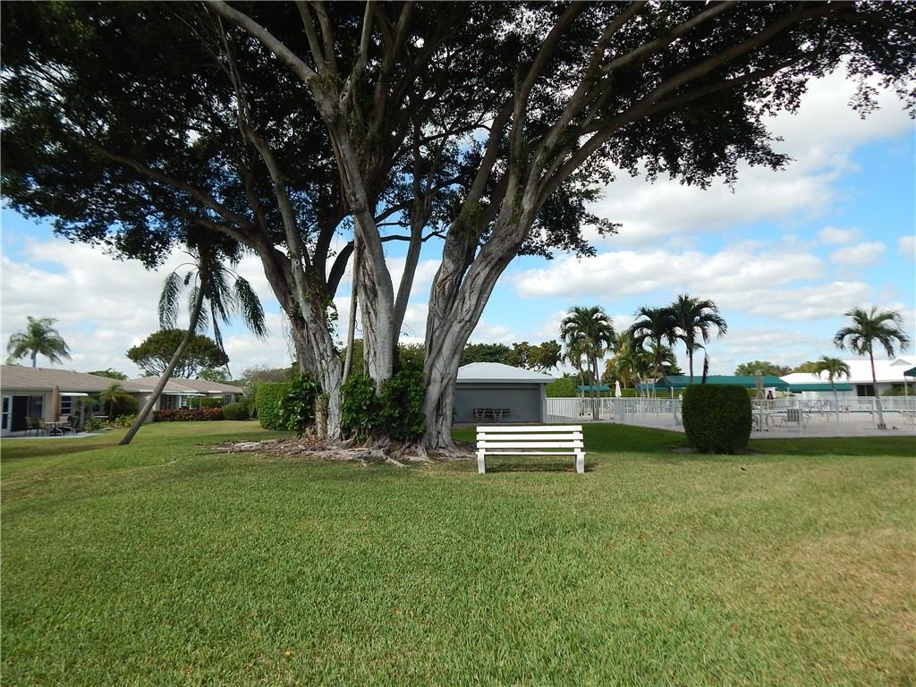 Boca Lakes - Residential