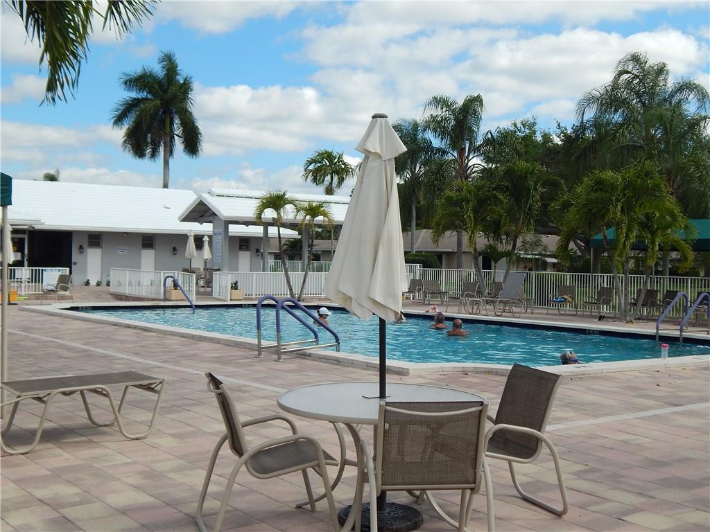 Boca Lakes - Residential