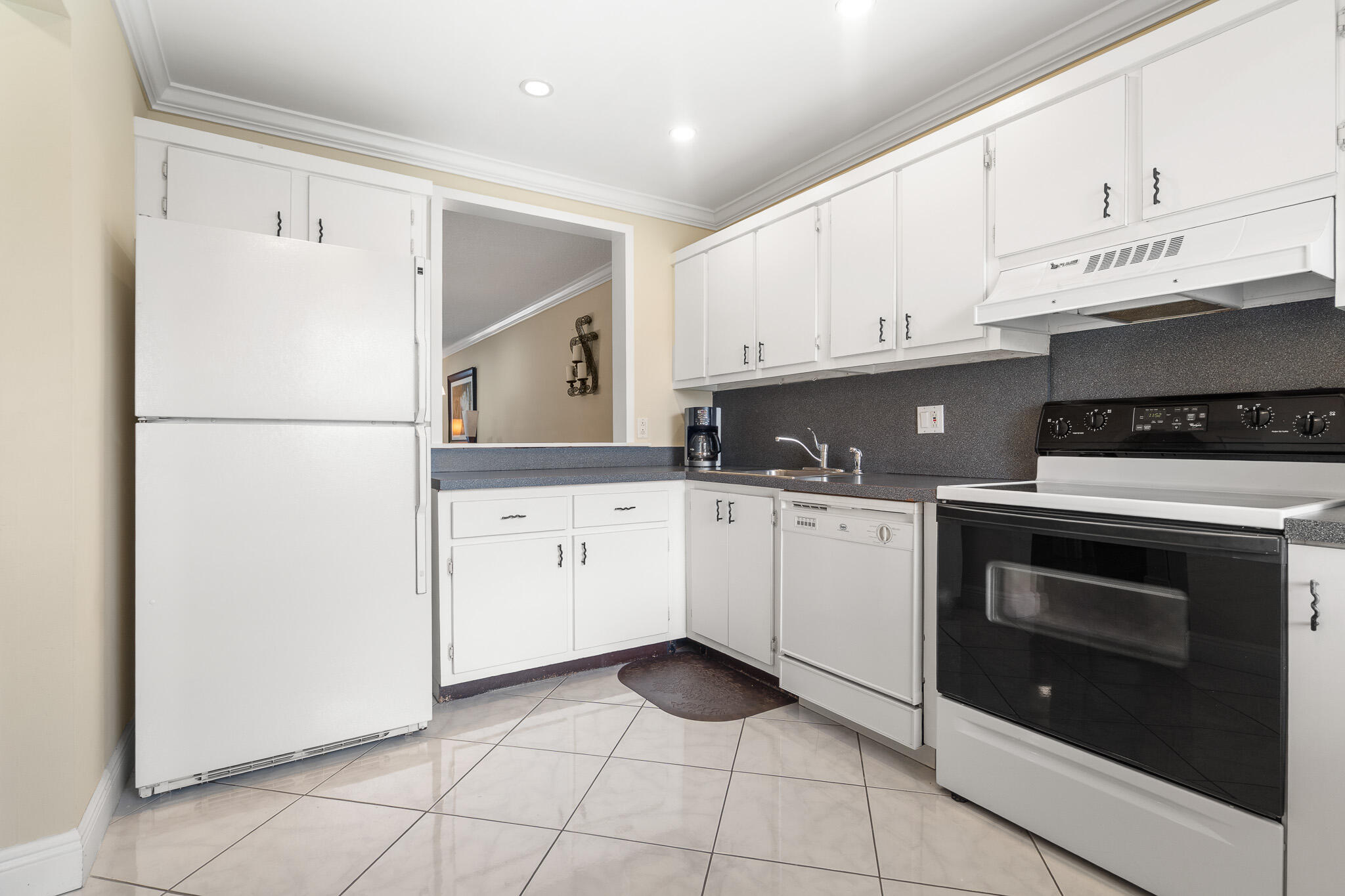 FAIRWAYS OF BOCA LAGO CONDO - Residential