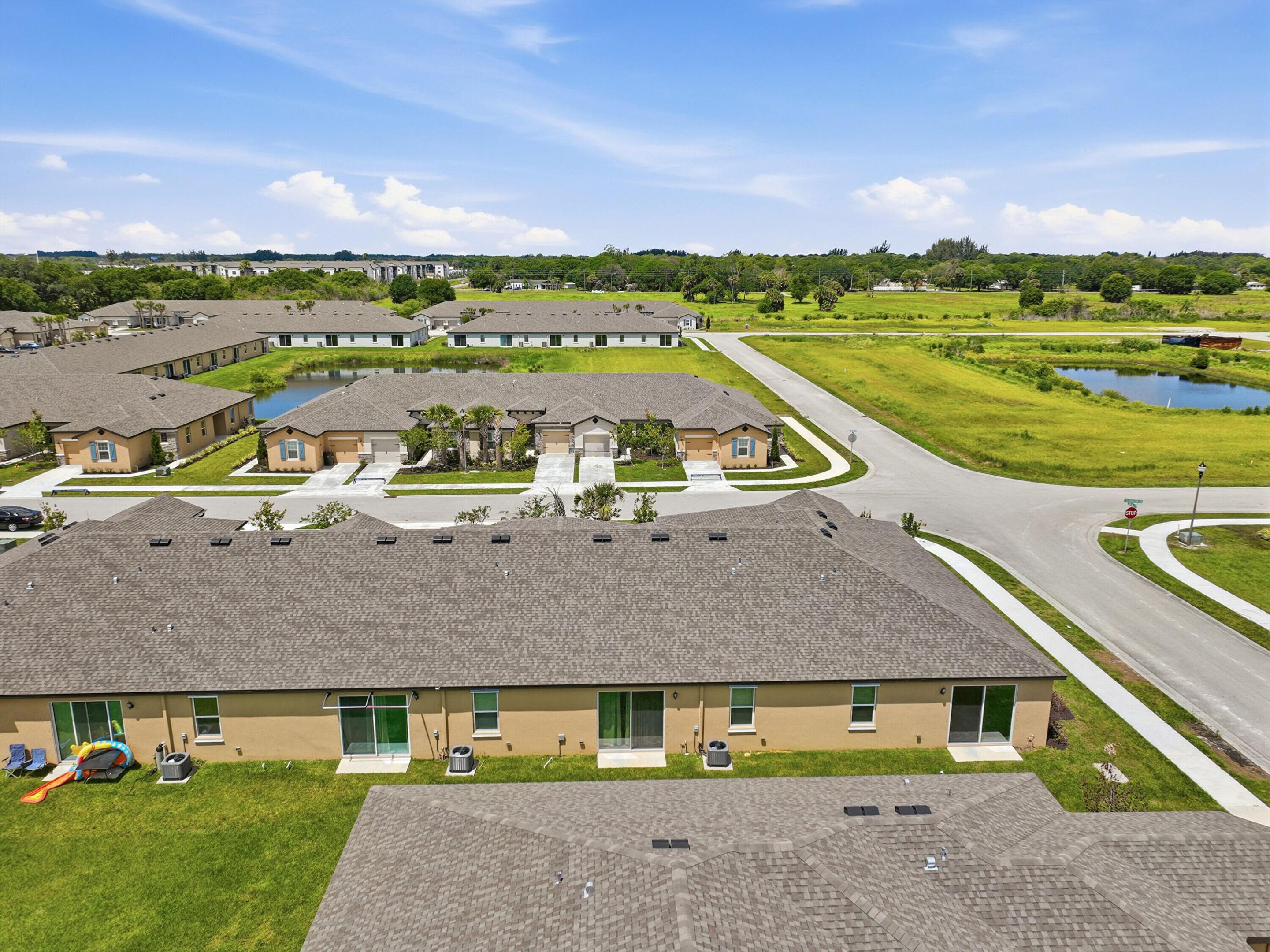 CELEBRATION POINTE - Residential
