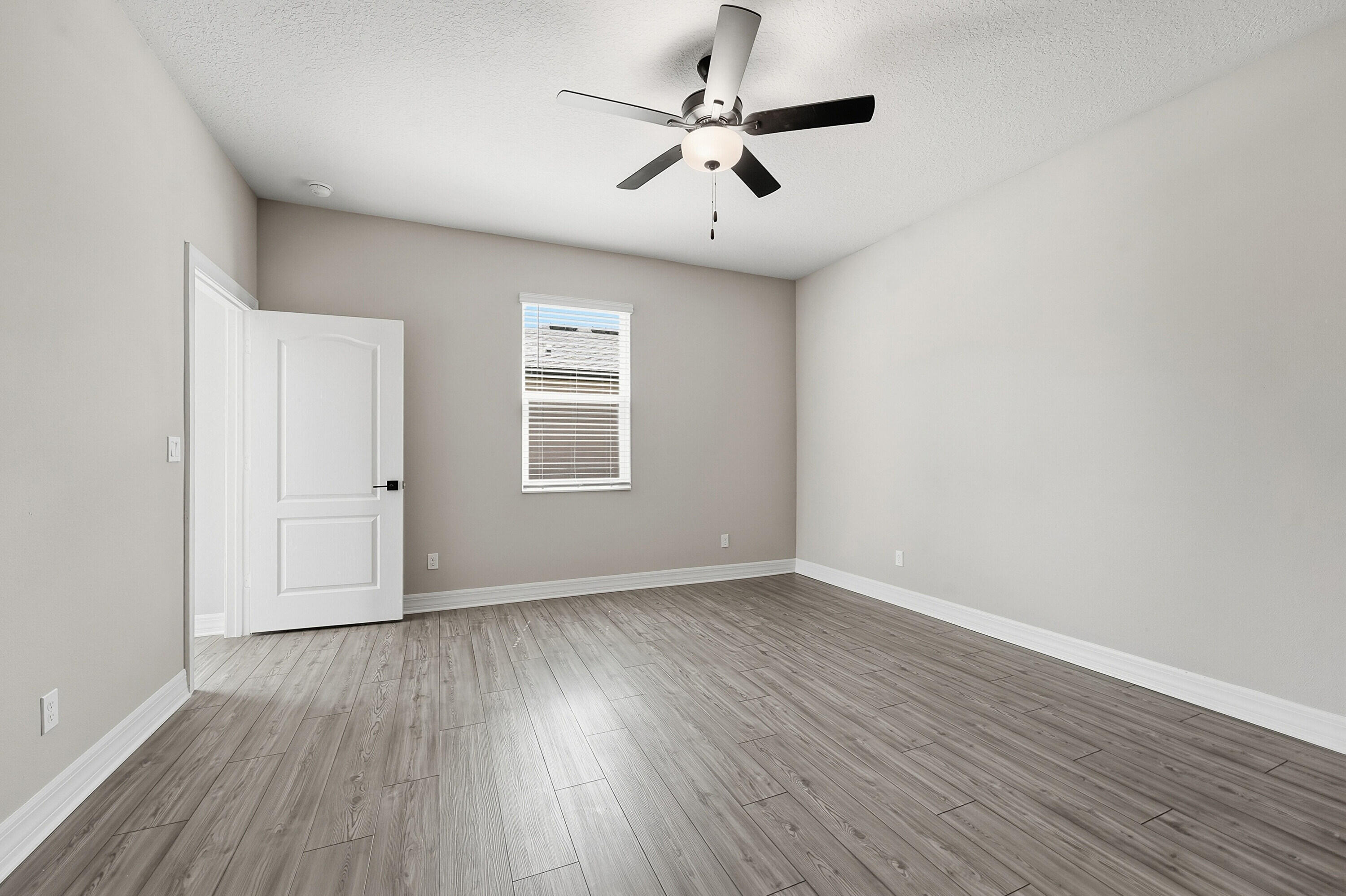 CELEBRATION POINTE - Residential