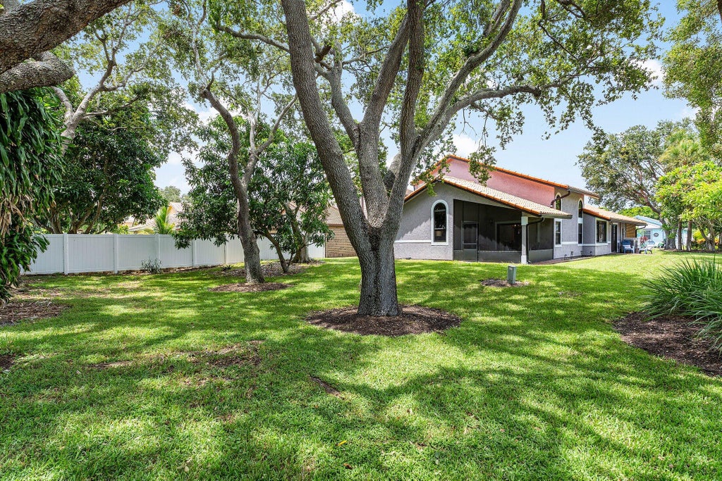 Photo of 4104 NW 2nd Lane, Delray Beach, FL 33445 (MLS # R11114057)