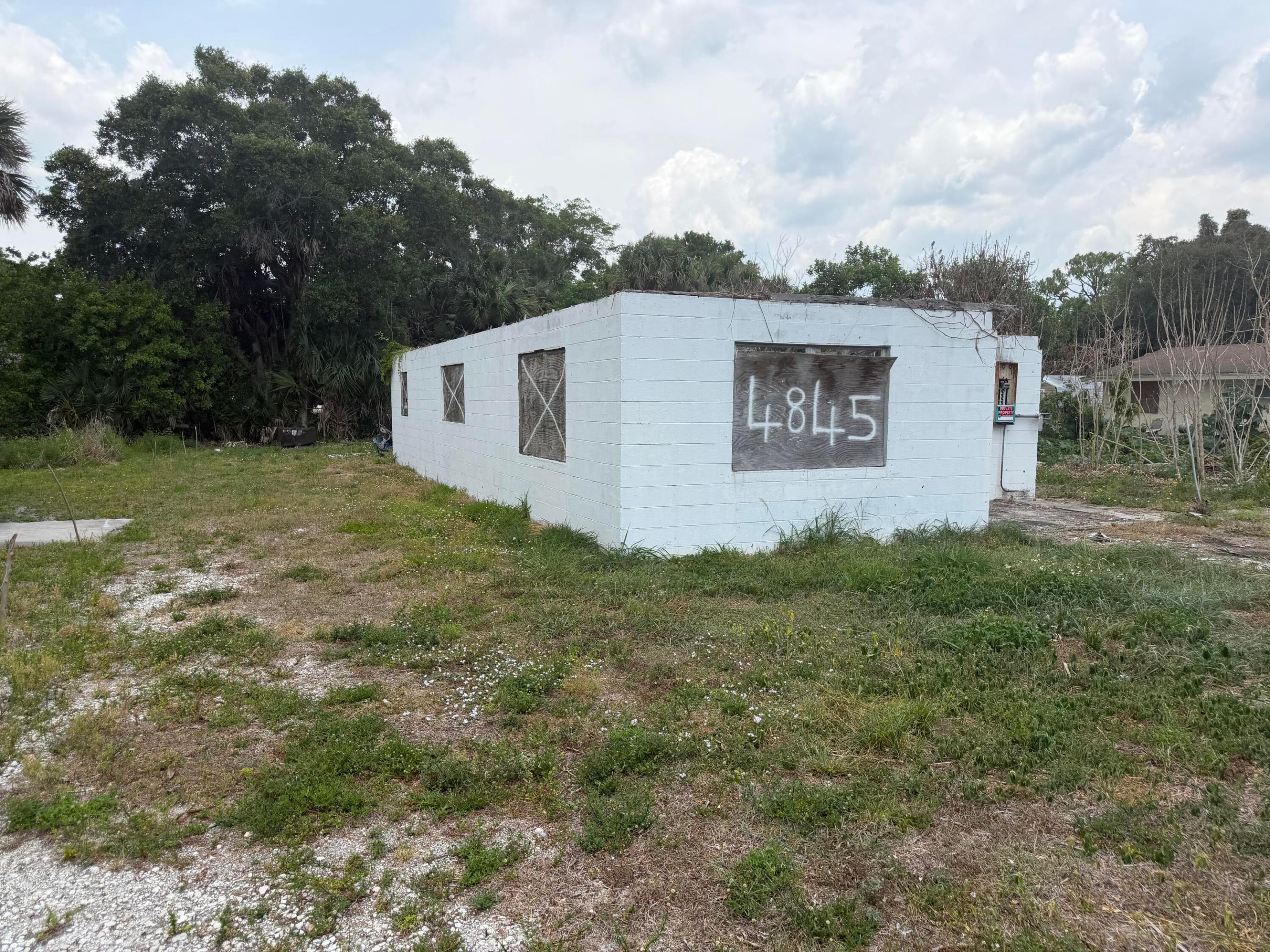 SMITH PLAZA - Residential