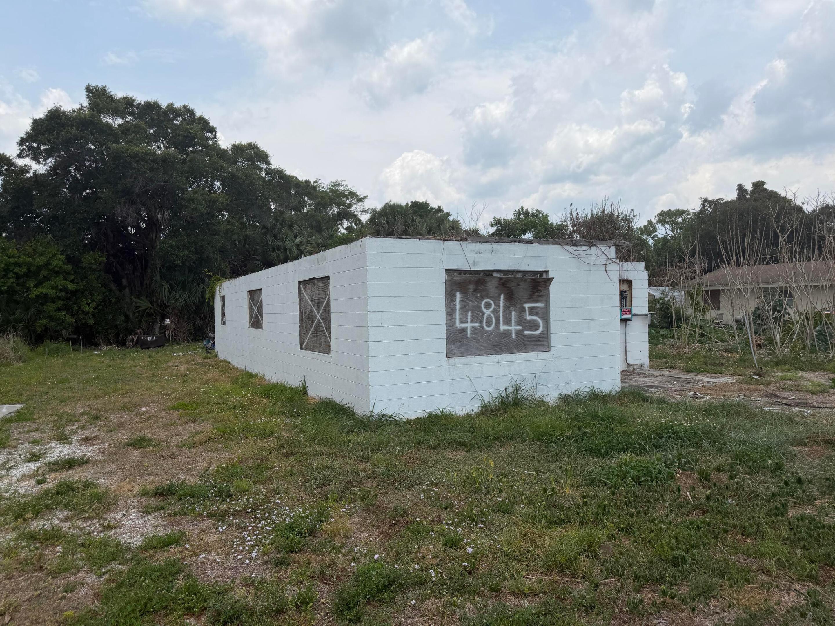SMITH PLAZA - Residential