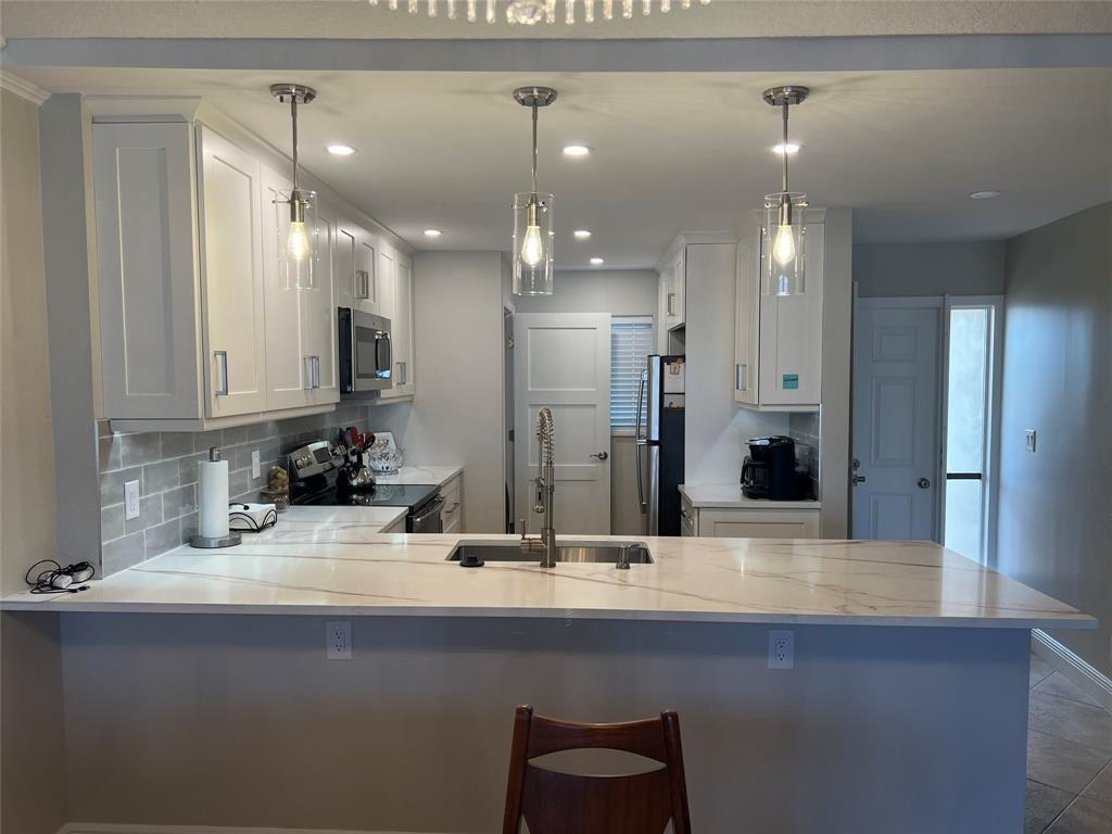 Hillsboro Cove Condo - Residential Lease