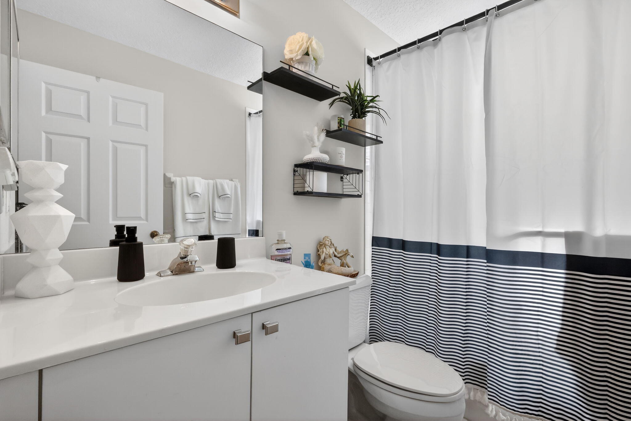 PIPERS GLEN PODS F AND H - Residential