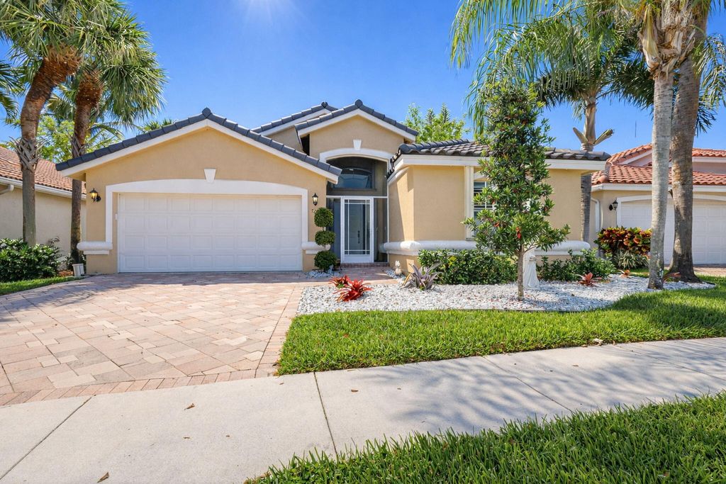 Photo of 7207 Modena Drive, Boynton Beach, FL 33437 (MLS # B26008896)