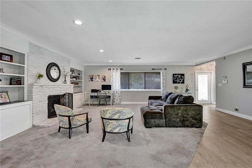 HILLSBORO HARBOR - Residential