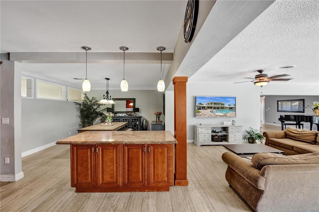 HILLSBORO HARBOR - Residential