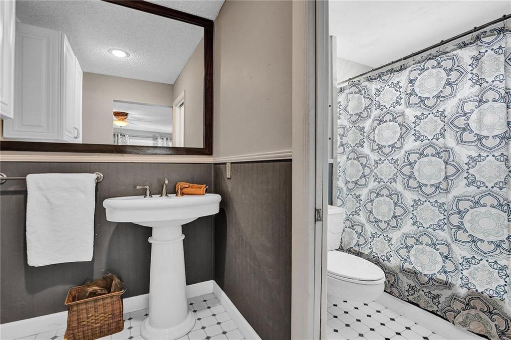 HILLSBORO HARBOR - Residential