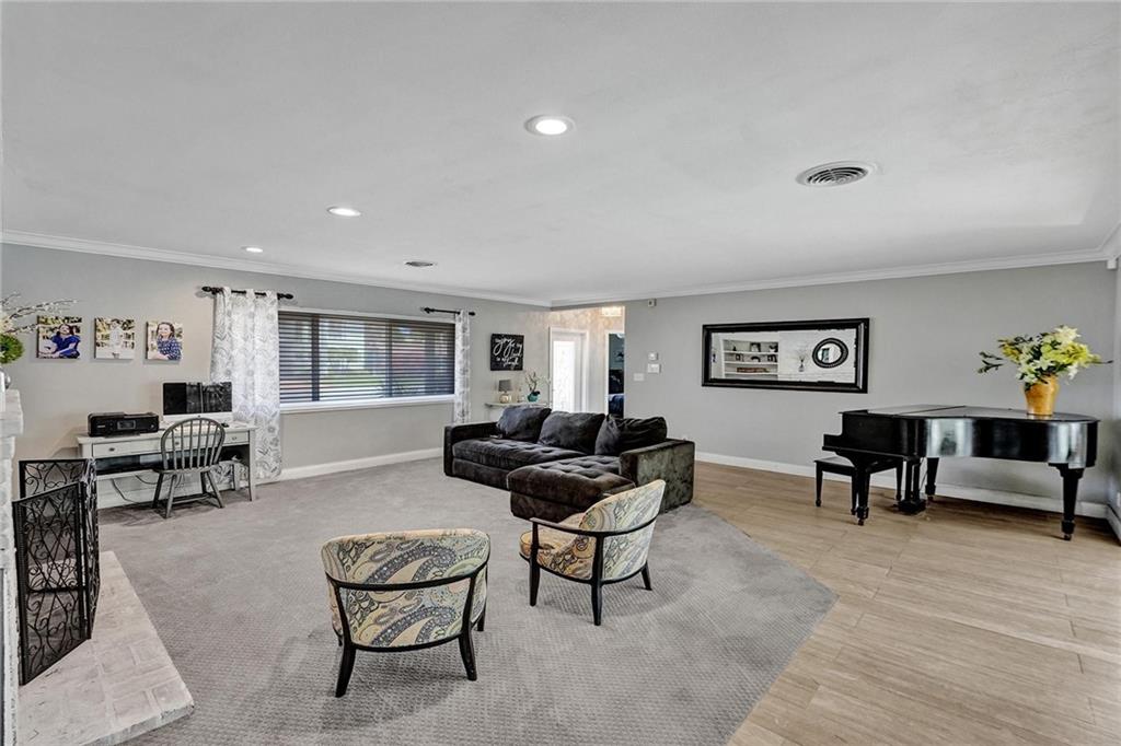 HILLSBORO HARBOR - Residential