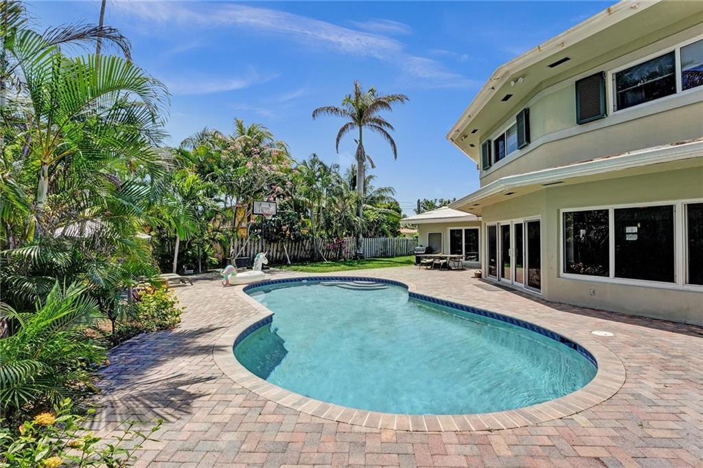 HILLSBORO HARBOR - Residential