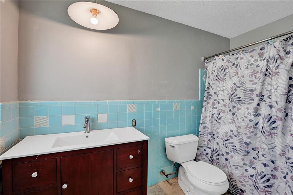 HILLSBORO HARBOR - Residential