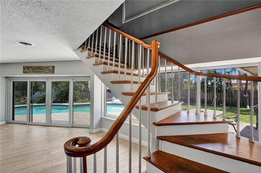 HILLSBORO HARBOR - Residential