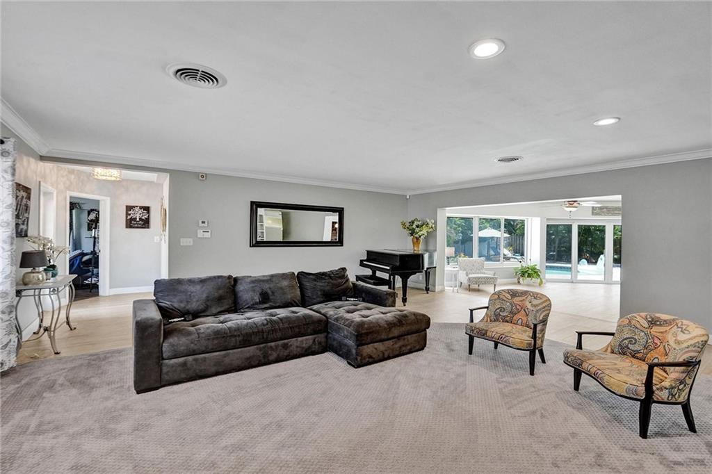 HILLSBORO HARBOR - Residential