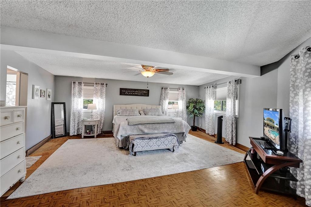 HILLSBORO HARBOR - Residential