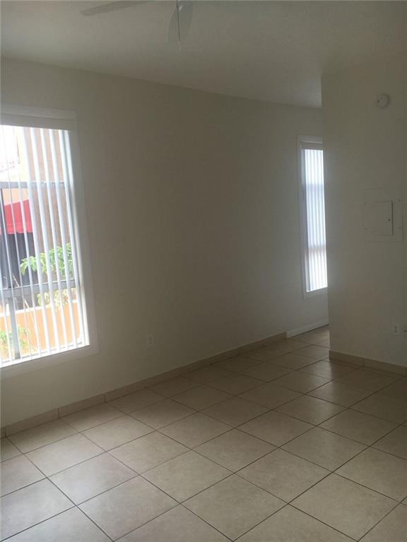 Royal Palms Condo - Residential Lease