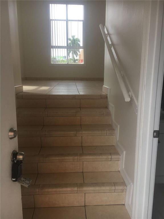 Royal Palms Condo - Residential Lease