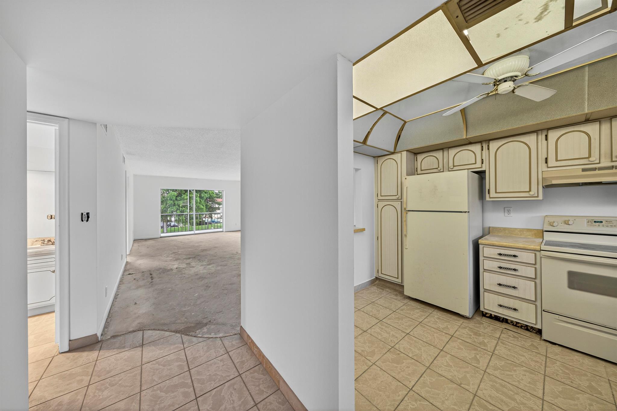 HOLLYBROOK GOLF AND Tenni - Residential