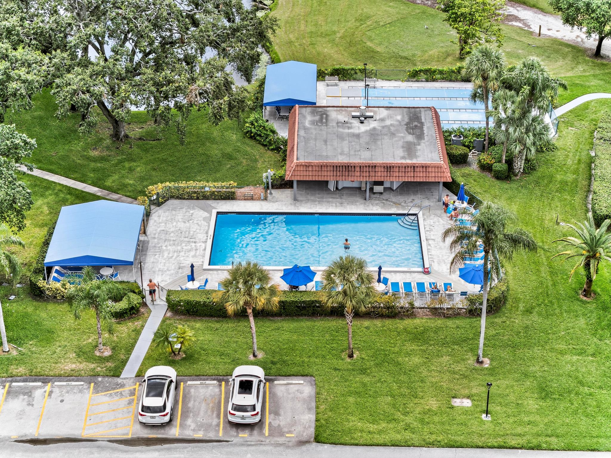 HOLLYBROOK GOLF AND Tenni - Residential