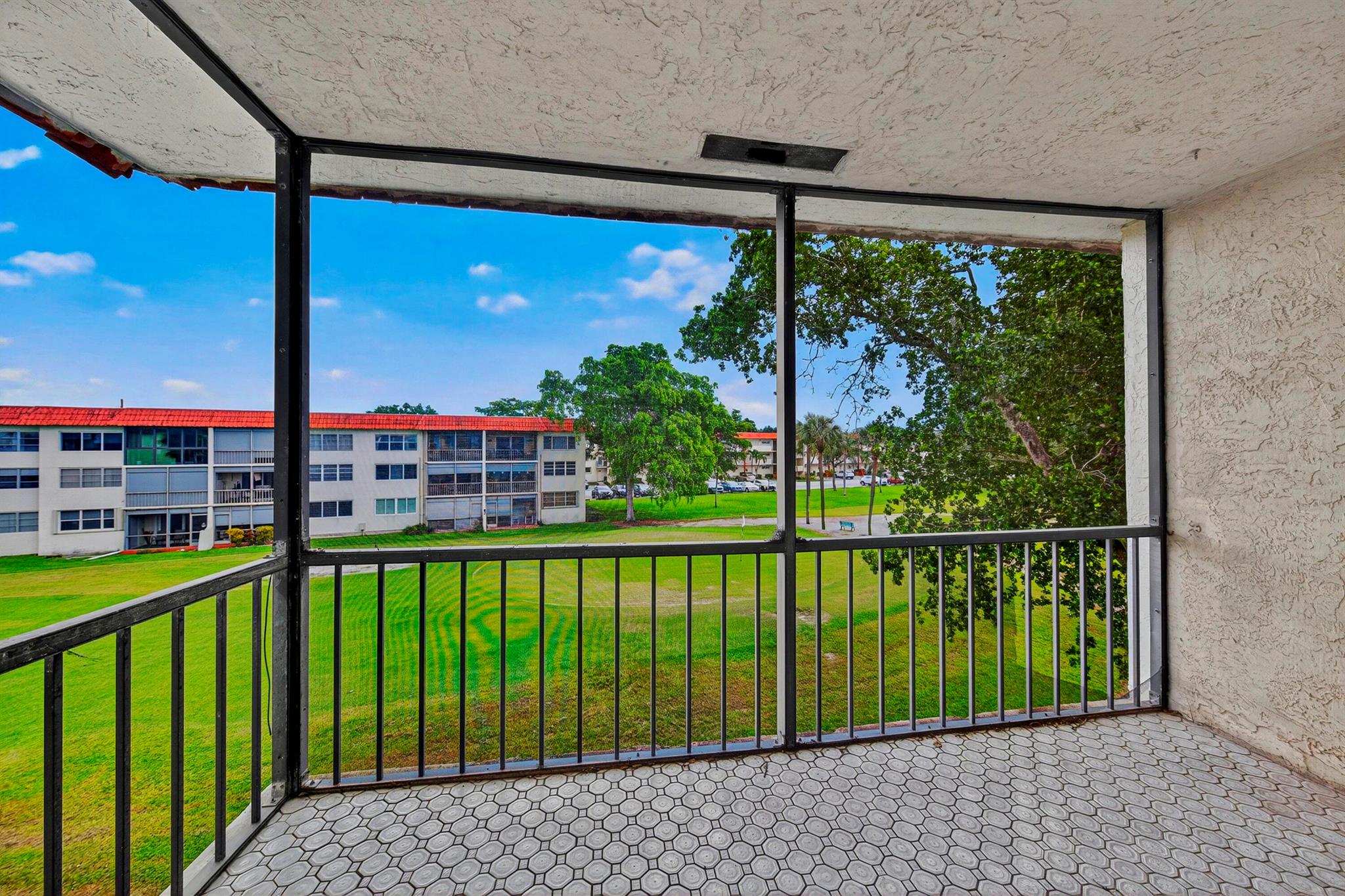 HOLLYBROOK GOLF AND Tenni - Residential
