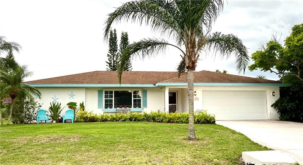 Photo of 1210 SE Palm Beach Rd, Port Saint Lucie, FL 34952 (MLS # F10333963)