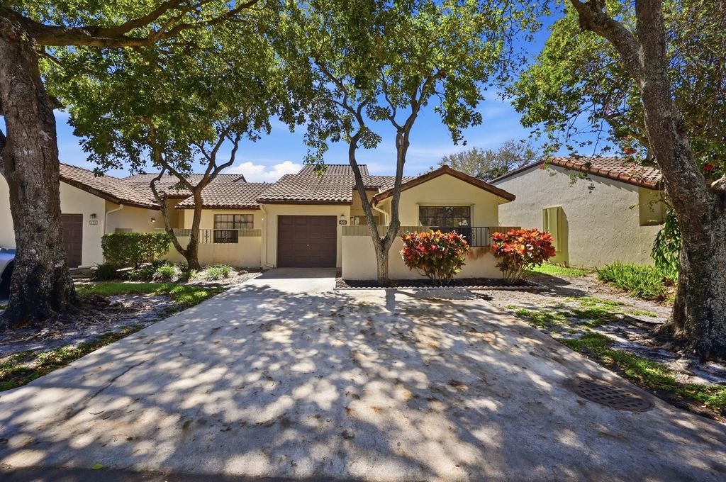 Photo of 440 Ashwood Place, Boca Raton, FL 33431 (MLS # R11166995)