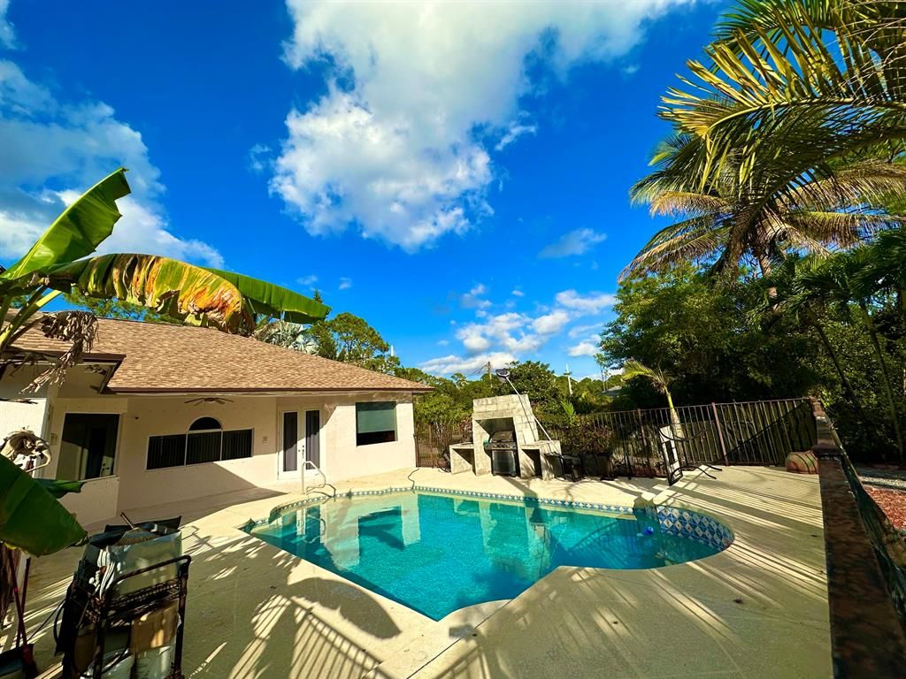 Photo of 17970 Orange Boulevard, Loxahatchee, FL 33470 (MLS # R10859091)