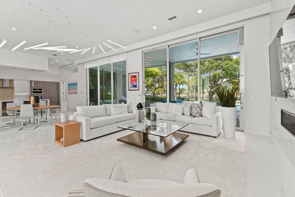 JUNO ISLES 1/ No Fixed br - Residential