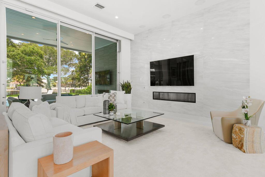 JUNO ISLES 1/ No Fixed br - Residential