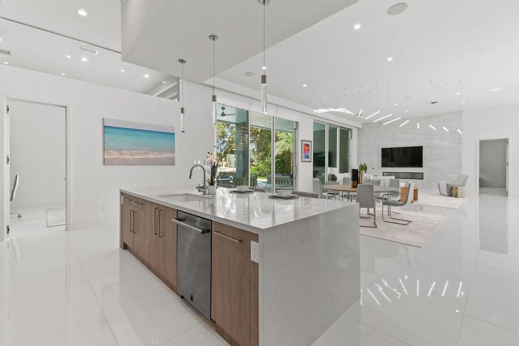 JUNO ISLES 1/ No Fixed br - Residential