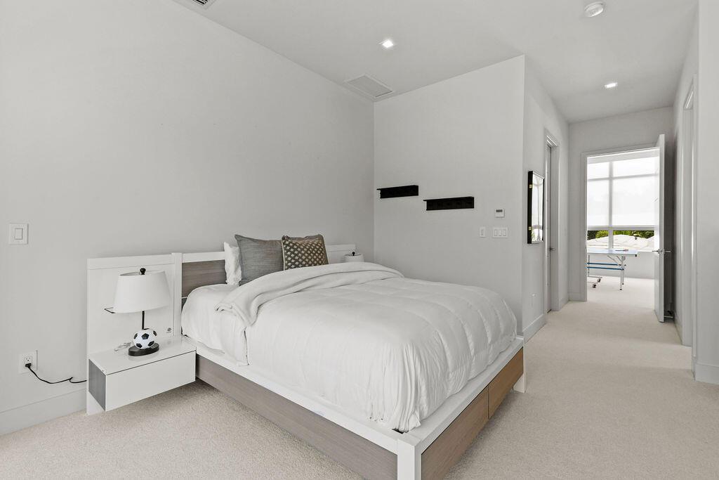 JUNO ISLES 1/ No Fixed br - Residential