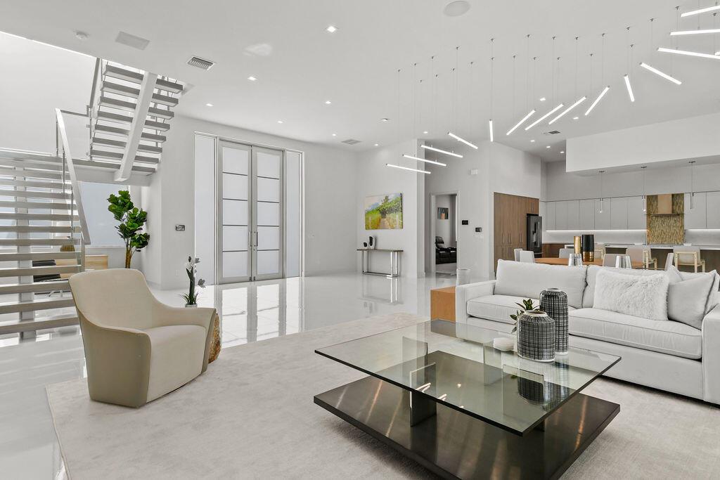 JUNO ISLES 1/ No Fixed br - Residential