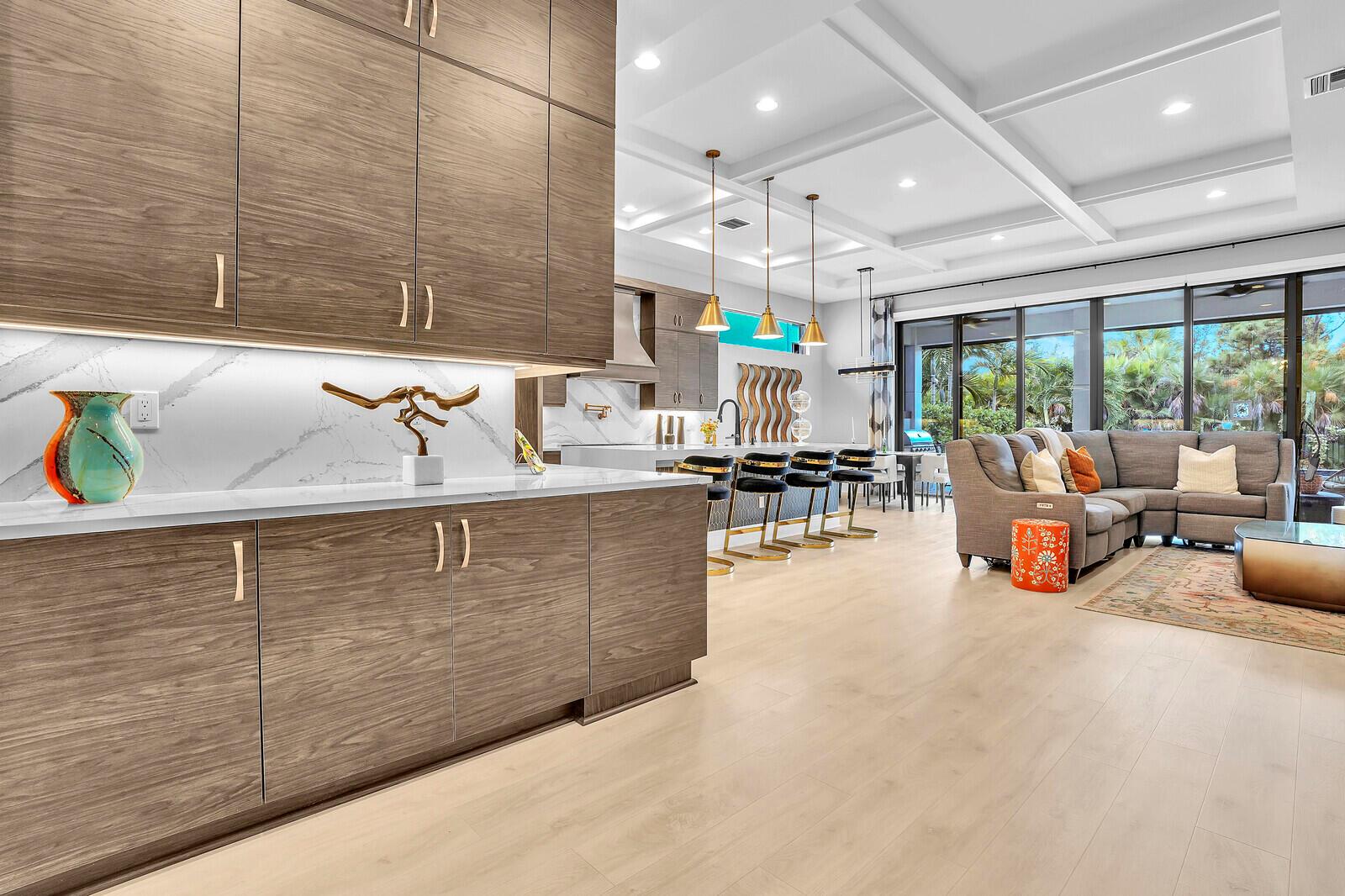 ALTON NEIGHBORHOOD - Residential