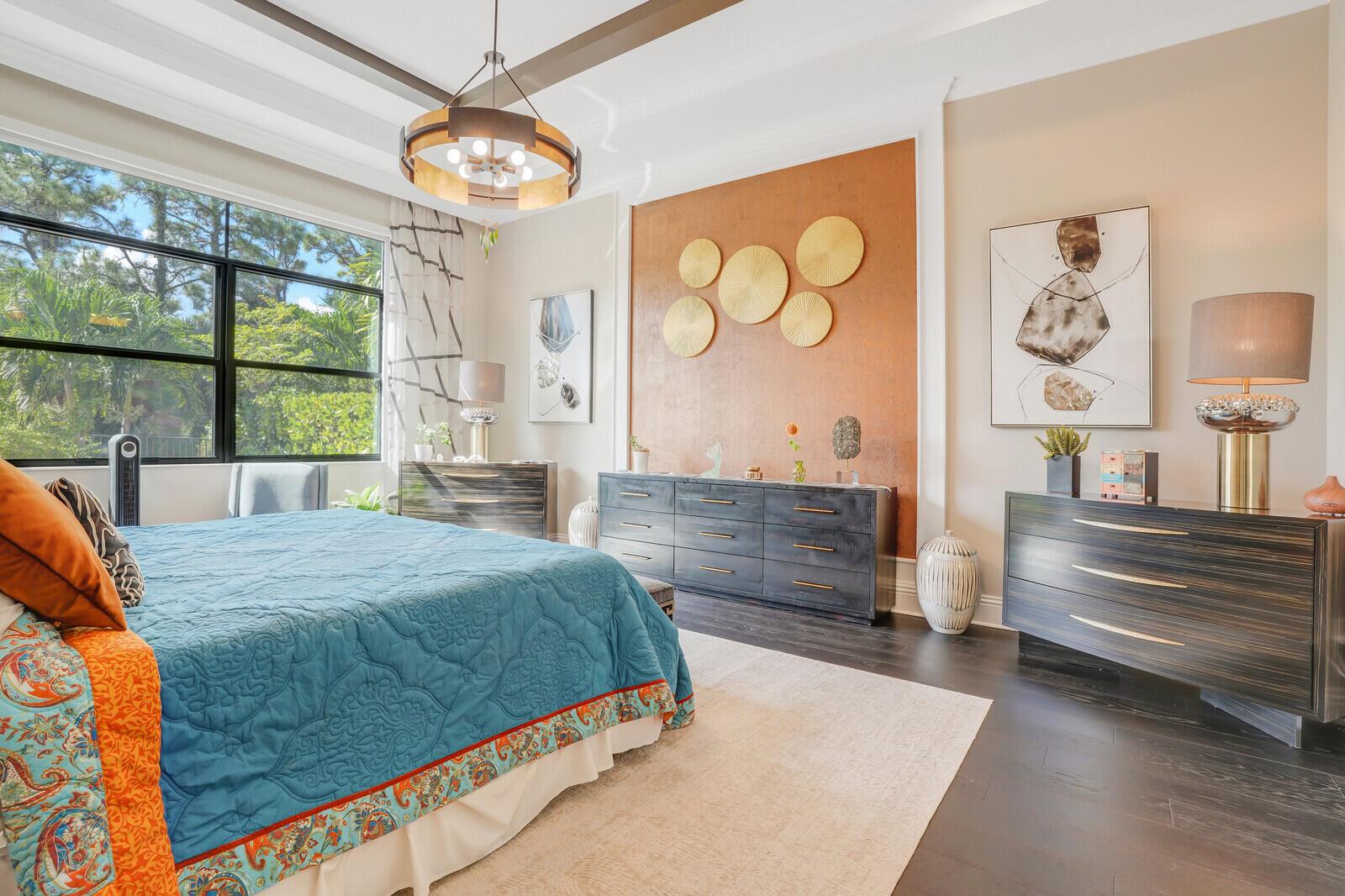 ALTON NEIGHBORHOOD - Residential