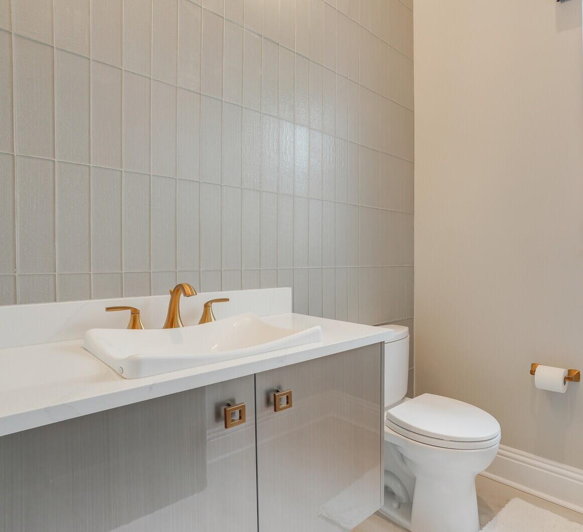 ALTON NEIGHBORHOOD - Residential