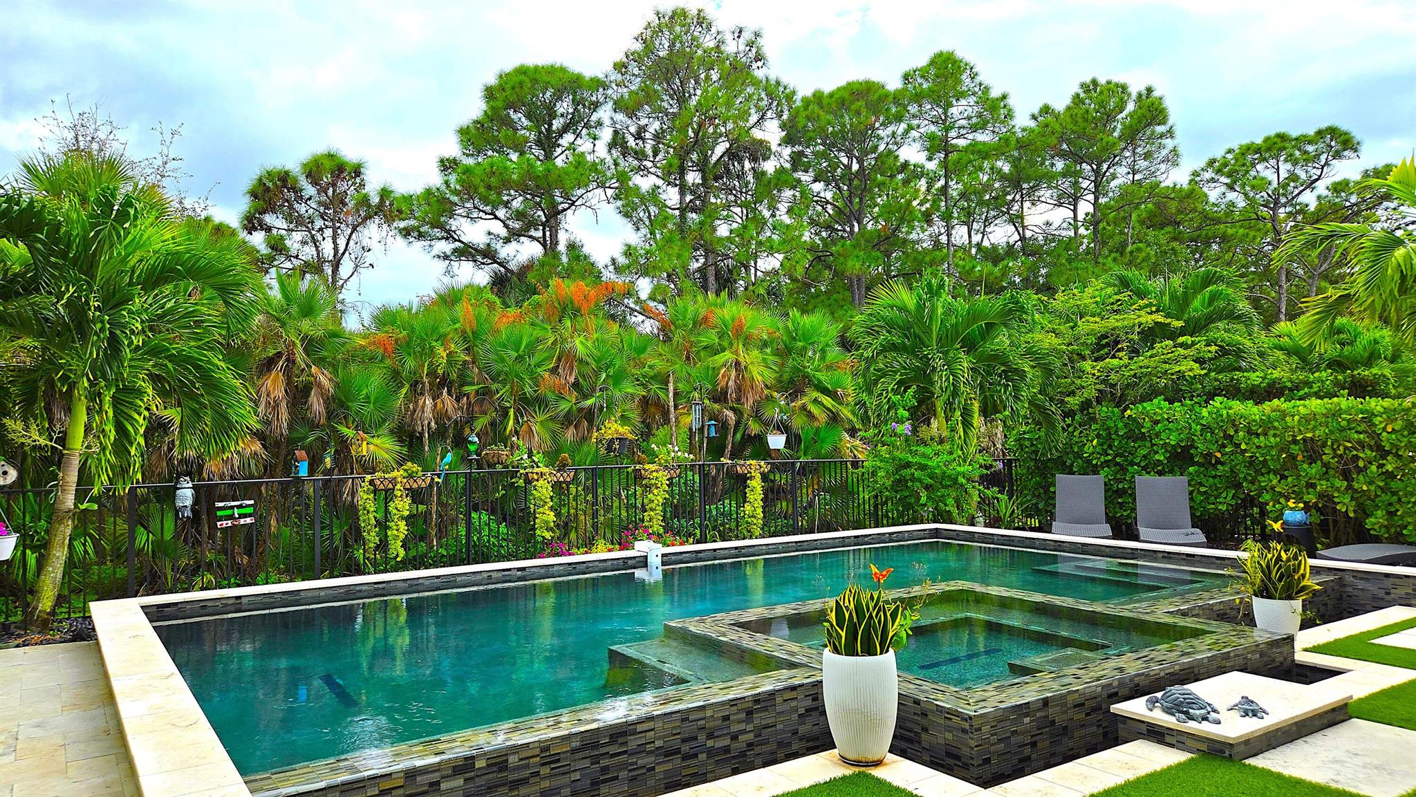 ALTON NEIGHBORHOOD - Residential